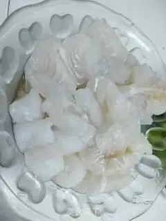 Make Sour soup and fish step 0