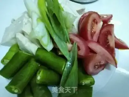 Make Sour soup and fish step 1