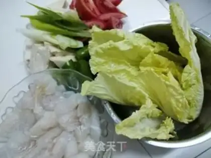 Make Sour soup and fish step 2