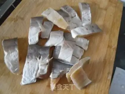 Make Salt fish radish step 3