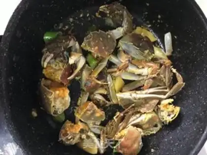 Make Crabs boiled silk step 2