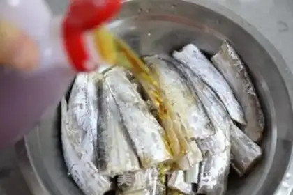 Make Snack with fish step 3