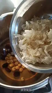 Make Silver-ear red-leave-tree soup step 4