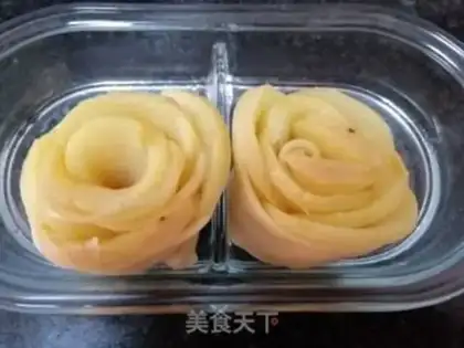 Make Family apple roses step 5