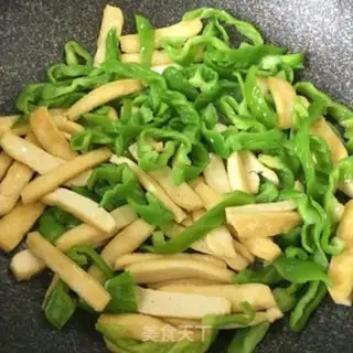 Make Cream pepper fried beans step 5