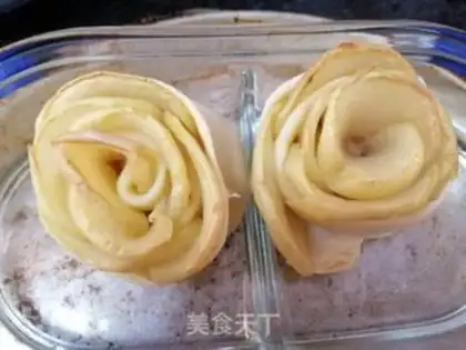 Make Family apple roses step 7