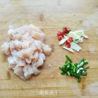 Make Potato tomatoes for chicken chest step 1
