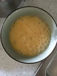 Make Tomato egg noodles step 1