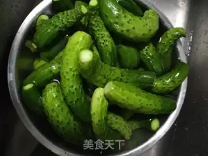 Make cucumber pickles step 0