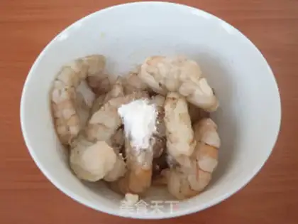Make Shrimp spinach step 1