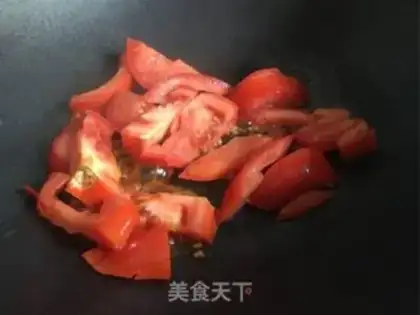 Make Tomatoes and tofu soup step 1