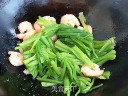 Make Shrimp spinach step 8