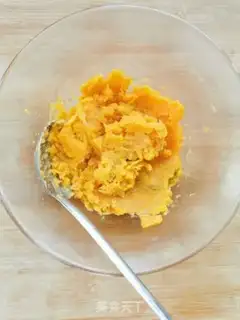 Make Potato cereal salad step 1