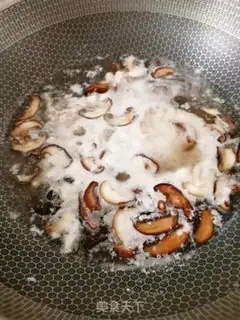 Make Egg milk hand noodles step 13