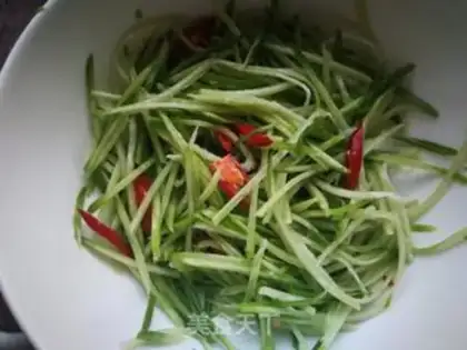 Make A fruit radish step 4