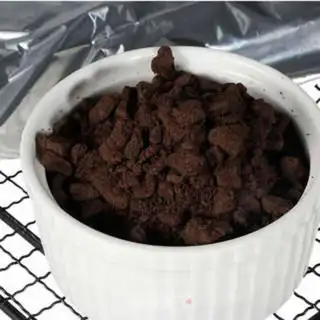 Make Chocolate daisies step 7