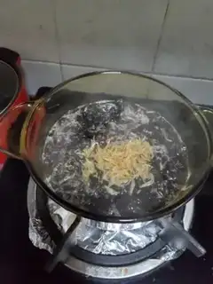 Make Shrimp-skin veggie egg soup step 3