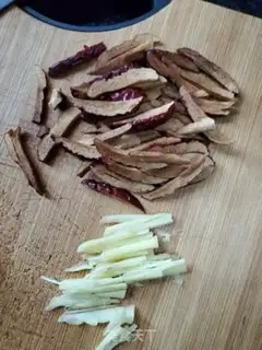 Make Gin-tao red-treed rose ginger tea step 1