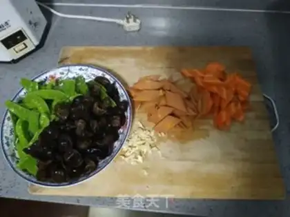Make Dutch beans for wood carrots step 0