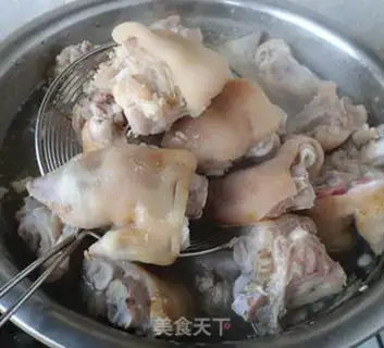 Make Pork hoof step 1