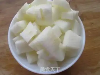 Make Silver pear soup step 1