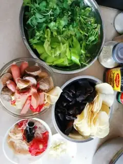 Make Spicy pot step 0