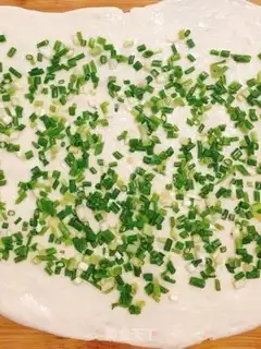 Make Onion pine toast step 4