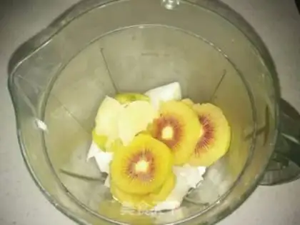 Make Pear of the monkey step 3