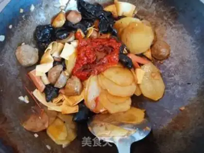 Make Spicy pot step 7