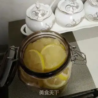 Make Lemon honey water step 3
