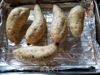 Make Roast potatoes step 0