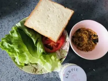 Make Nutritional sandwiches step 1