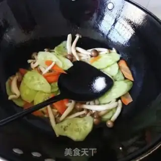 Make cucumber carrots for crab mushrooms step 4