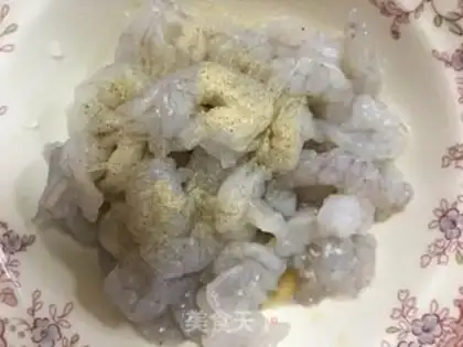 Make Cheese and shrimp and potatoes step 1