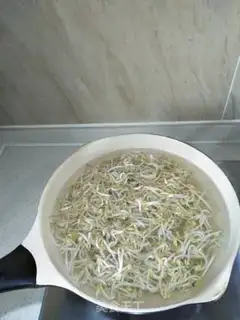 Make Onion sprouts step 4