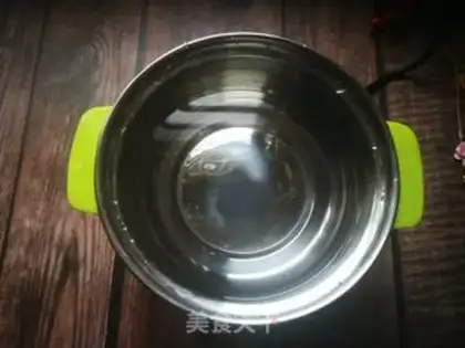 Make The silver ear soup of the red date mountain step 3