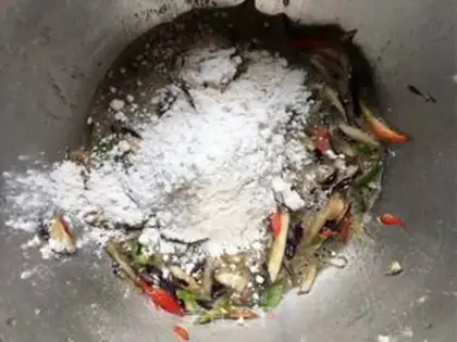 Make Cheese pepper eggcake step 5