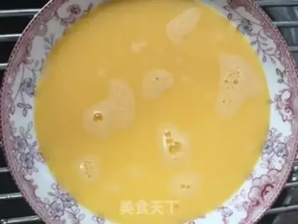 Make Shrimp skin steamed eggs step 0