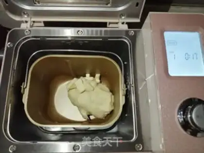 Make Flower bean bread step 1