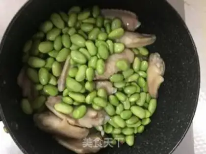 Make Chicken wings and beans step 4