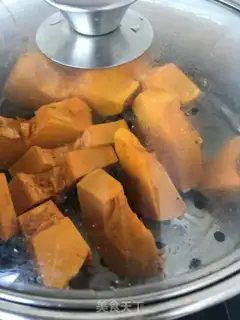 Make Pumpkin buns step 2