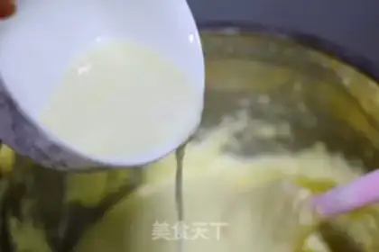 Make Black gallon sponge cake step 4