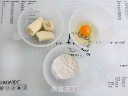 Make Banana egg waffles step 0