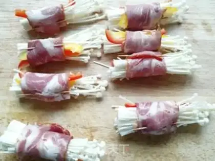 Make Pelican peppers, puffs, bacon rolls step 4
