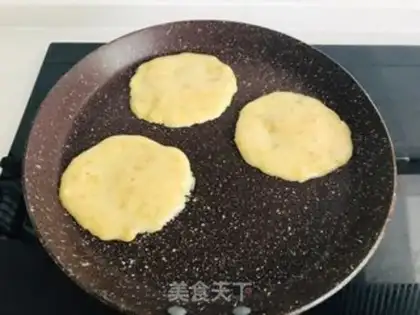 Make Banana egg waffles step 6