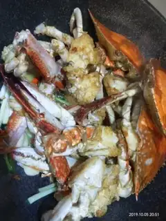 Make Ginger onions for sea crabs step 8