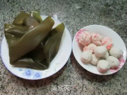 Make Shrimp-flavored fishball seaweed soup step 0