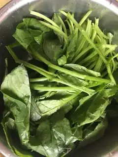 Make Spicy spinach step 0