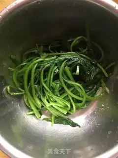 Make Spicy spinach step 2