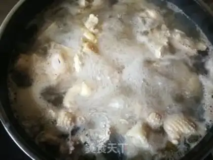 Make Carrot, chicken soup step 2
